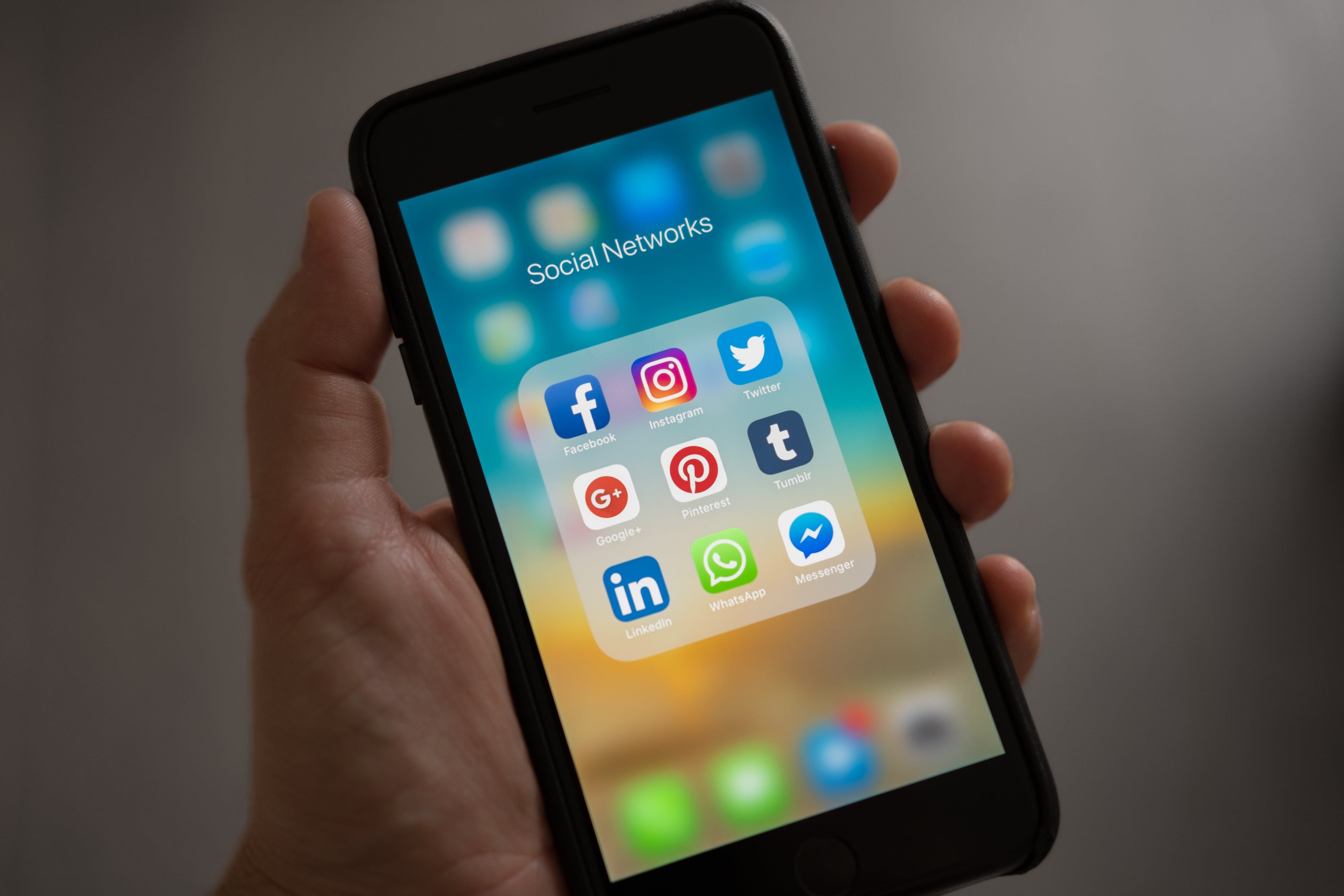 Estrategia y analítica de proyección social media ENARIS